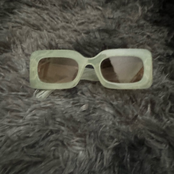 Chunky Rectangular Sunglasses - Picture 5 of 5
